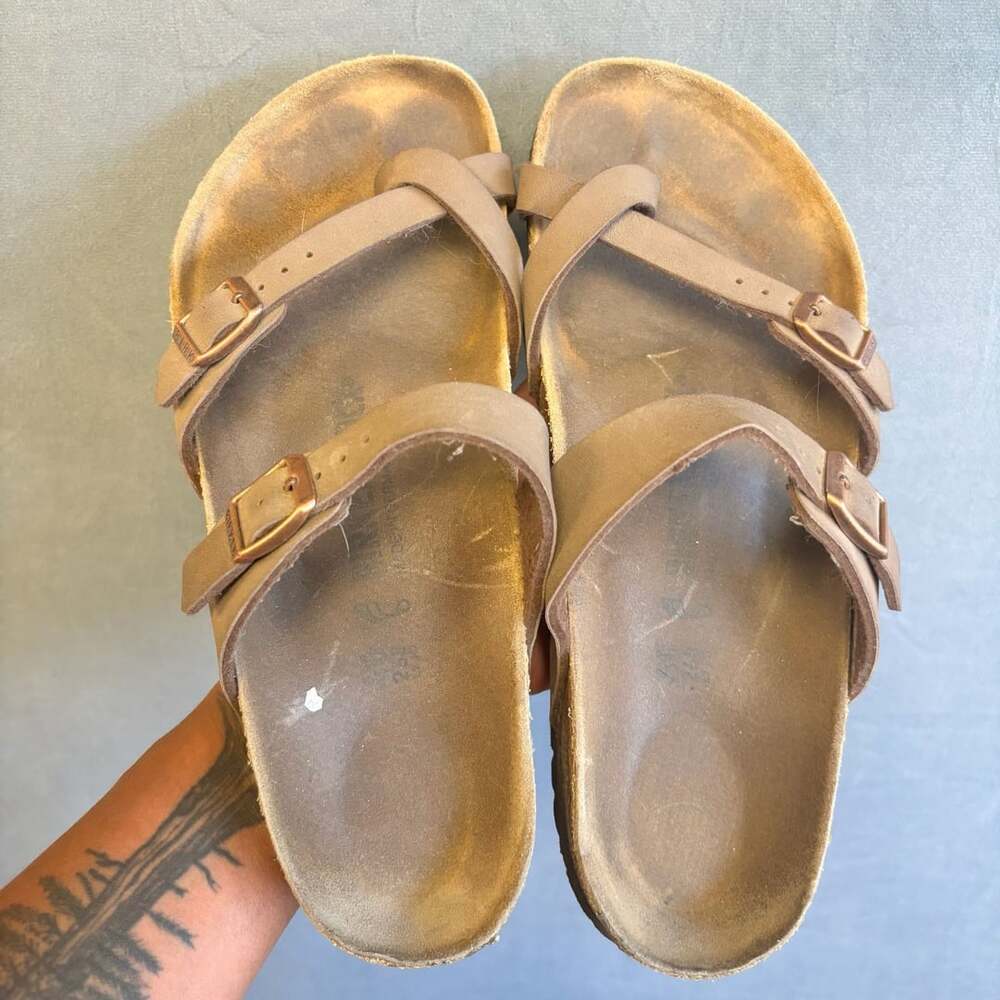 Birkenstock Gizeh Sandals Size 40 Brown Leather Womens 9-9.5 Mens 7-7.5